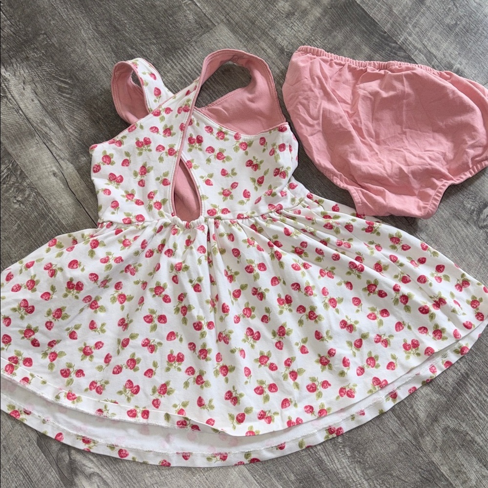 Ralph Lauren Strawberry Sleeveless Dress with matching bloomers 18M - Picture 7 of 9